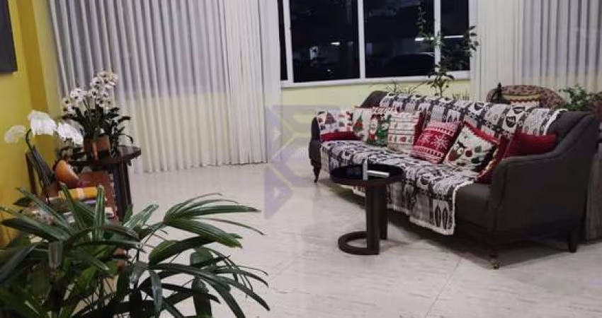 Imperdível: Apartamento à venda em Copacabana, Rio de Janeiro - 3 quartos, 1 suíte, 2 salas, 3 banheiros, 1 vaga, 115m².