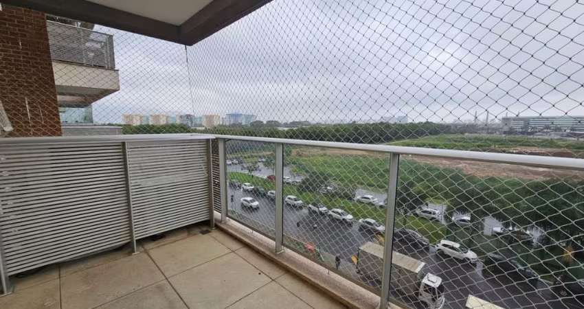 Apartamento à venda na Barra Olímpica, Rio de Janeiro-RJ: 2 quartos, 2 suites, sala, 1 vaga e 71m² de área!