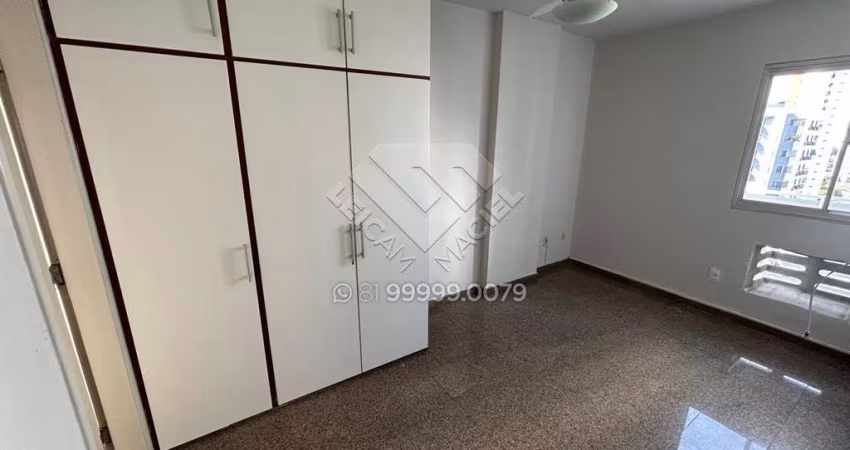 Apartamento com 3 Quartos (1 Suíte) em Boa Viagem