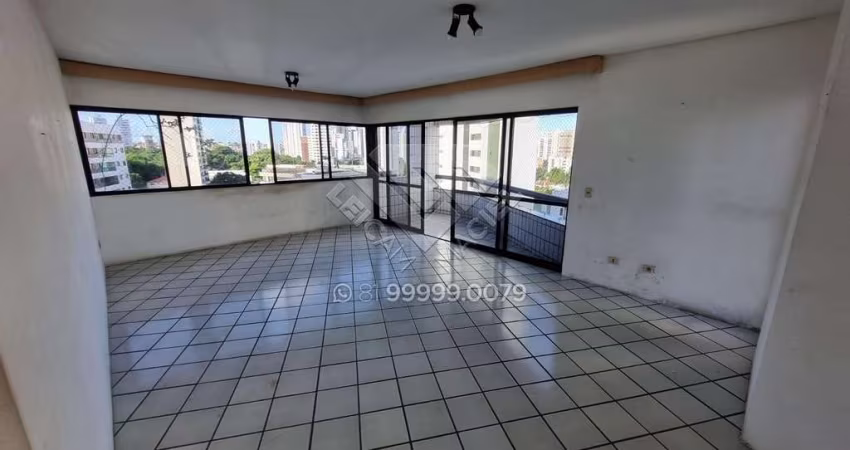 Apartamento de 220m² | 4 Quartos | Nascente
