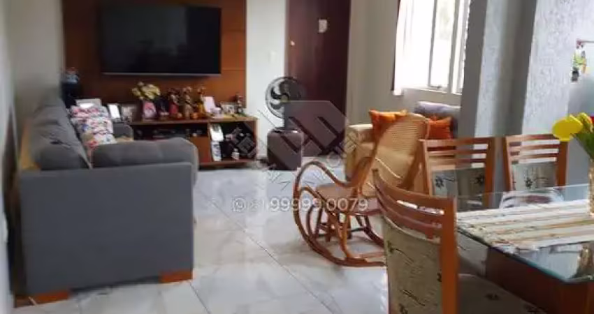 Apartamento no Espinheiro. Perto de tudo!