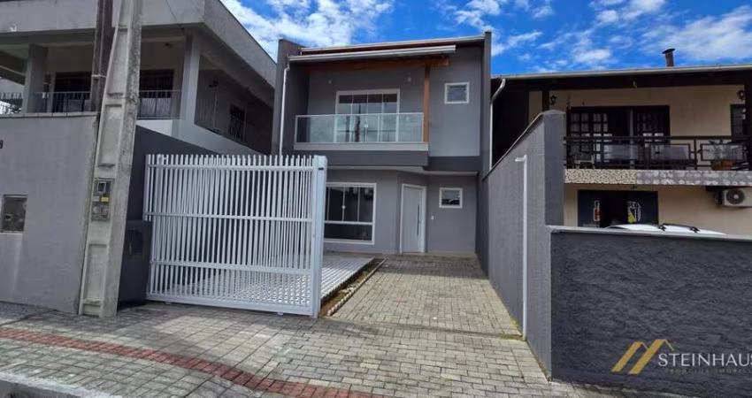 Sobrado com 3 dormitórios à venda, 107 m² por R$ 450.000,00 - Salto do Norte - Blumenau/SC