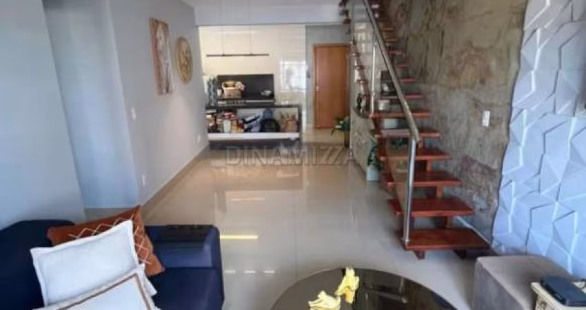 Belissima cobertura duplex próximo a Uniube com acabamento diferenciado disponível para venda