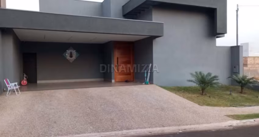 Casa a venda em condomínio fechado