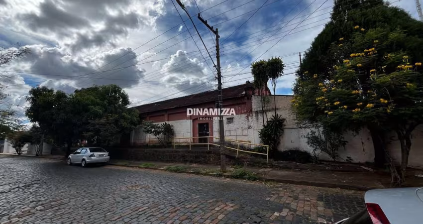 Terreno com galpão para locação com aproximadamente 1.600m² de terreno