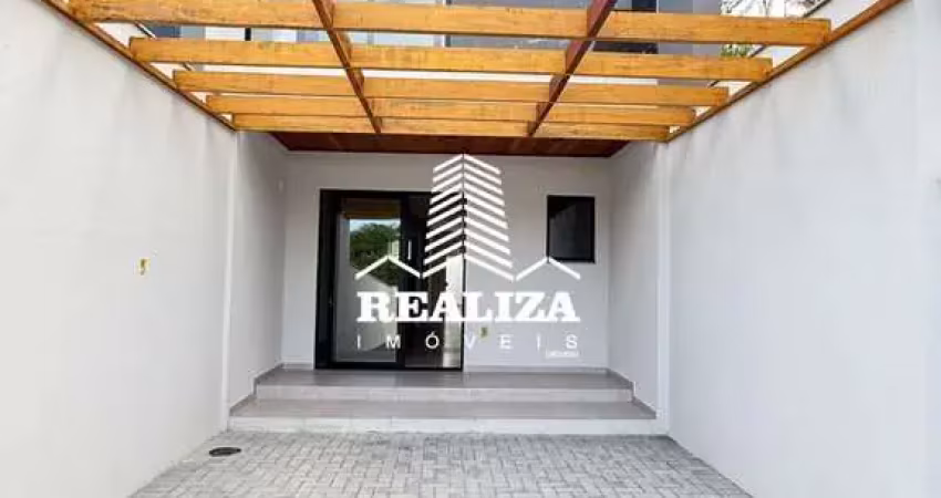 *sobrado espaçoso com 114m² ? 3 dormitórios (1 suíte), churrasqueira e um amplo quintal.*