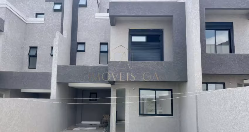 Sobrados novos dentro de condomínio no Uberaba