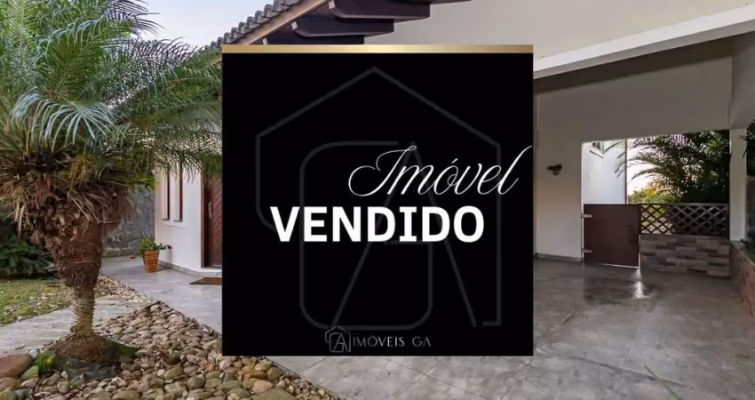 Casa com 3 quartos à venda na Rua Estephano Reva, 528, Santa Felicidade, Curitiba