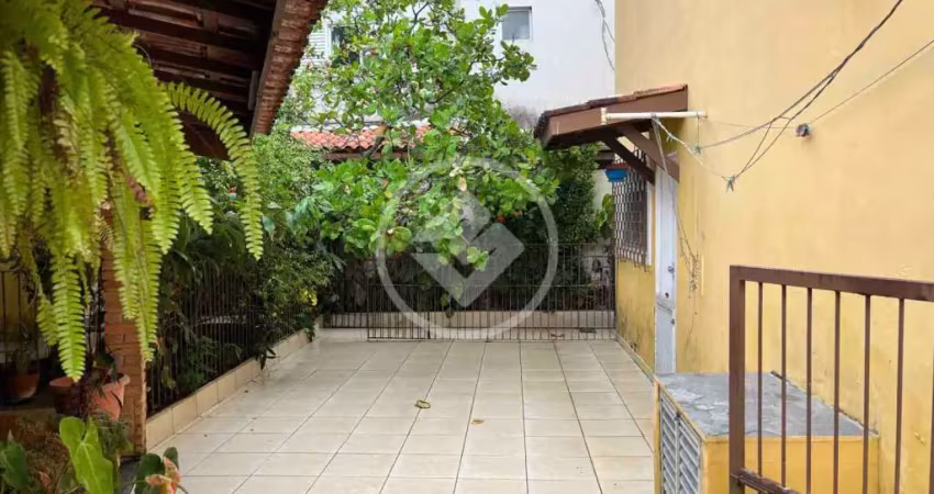Sobrado a venda com 4 dormitórios (3 suítes), 3 salas e espaço gourmet, próximo a praia da enseada, guarujá sp codigo: 110390