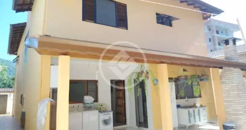 Casa com 3 quartos à venda na Rua Manoel Pereira do Espírito Santo, 30, Centro, Ubatuba