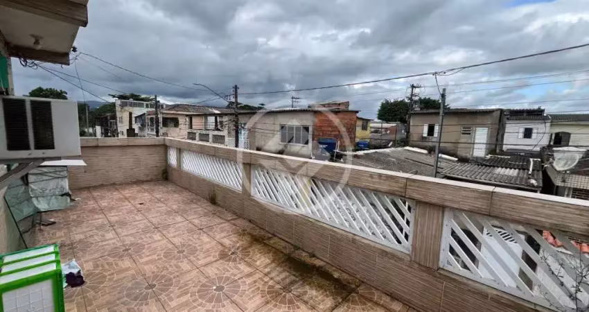 Casa a venda em vicente de carvalho, bem ampla, iluminada e arejada!!! codigo: 137265
