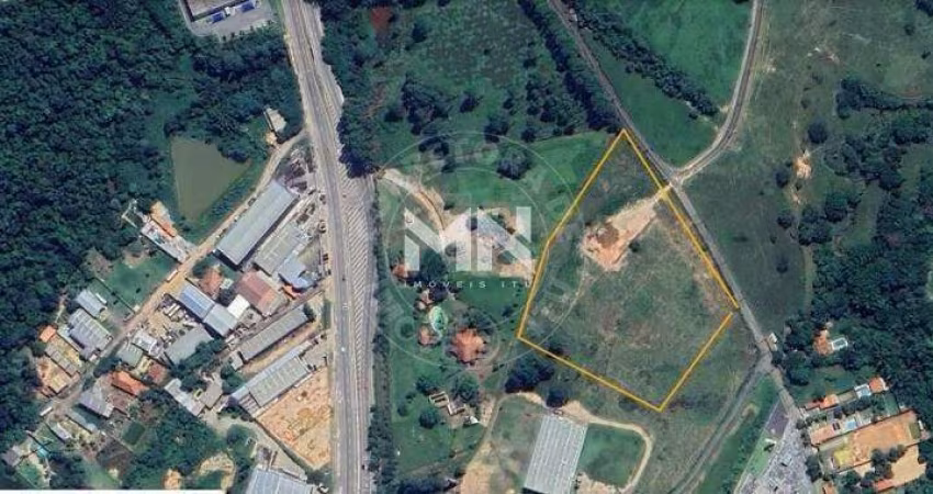 Lote Industrial à venda na Estrada Municipal 5.057,98 m² de área de terreno.