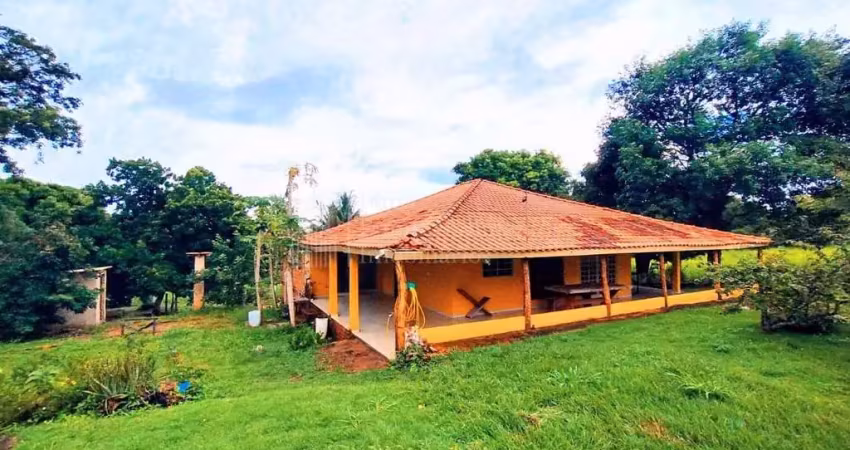 Chácara / sítio à venda na Zona Rural, Terenos 