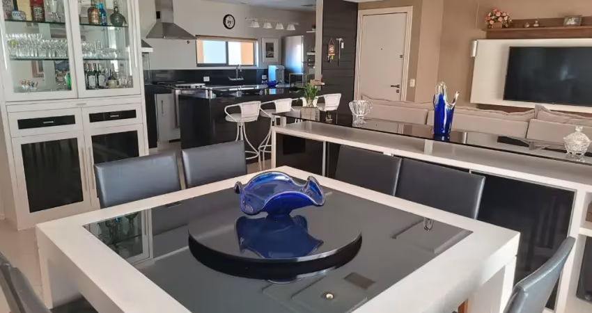 Apartamento 3 quartos no água verde. 109 m2 área útil. acabamento primoroso.