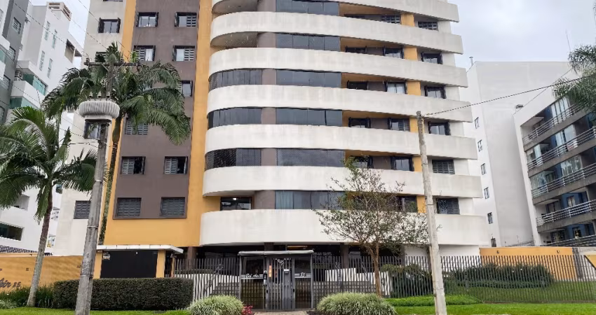 Apartamento Semi Mobiliado à Venda – 115m² | 3 Quartos (1 Suíte) | 2 Vagas Livres –  Edif. Bel Air - Bairro Cabral