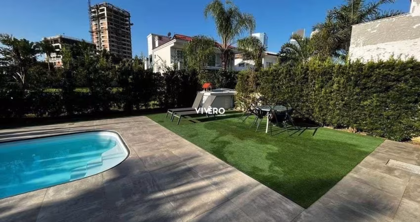 Casa no Condomínio Horizontal Praia Brava com 04 suítes, excelente localização n