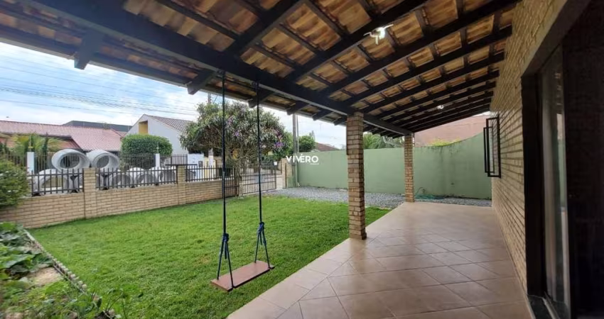 Excelente casa térrea a 350 metros da praia de Penha