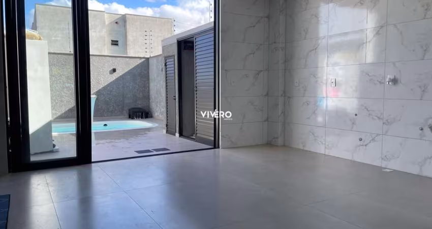 Maravilhoso sobrado com 03 suítes em Camboriú