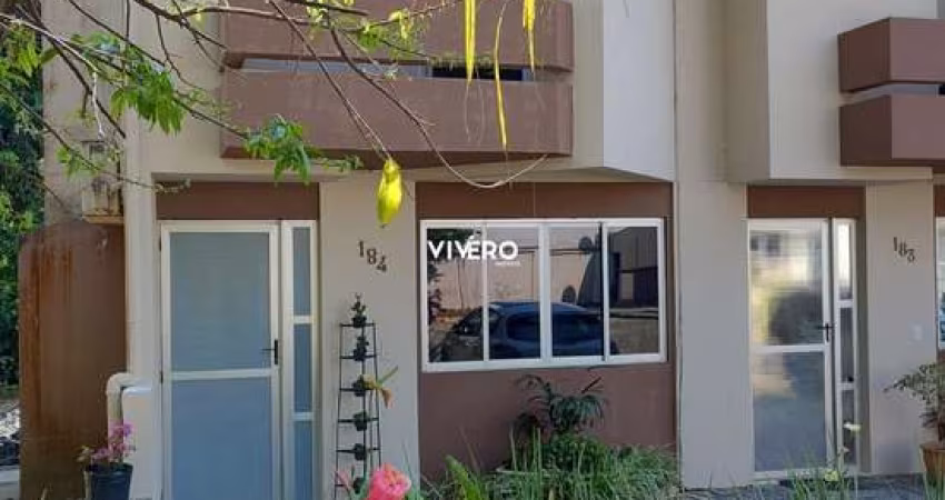 Oportunidade! sobrado com 2 dormitórios em Condomínio fechado em Balneário Cambo
