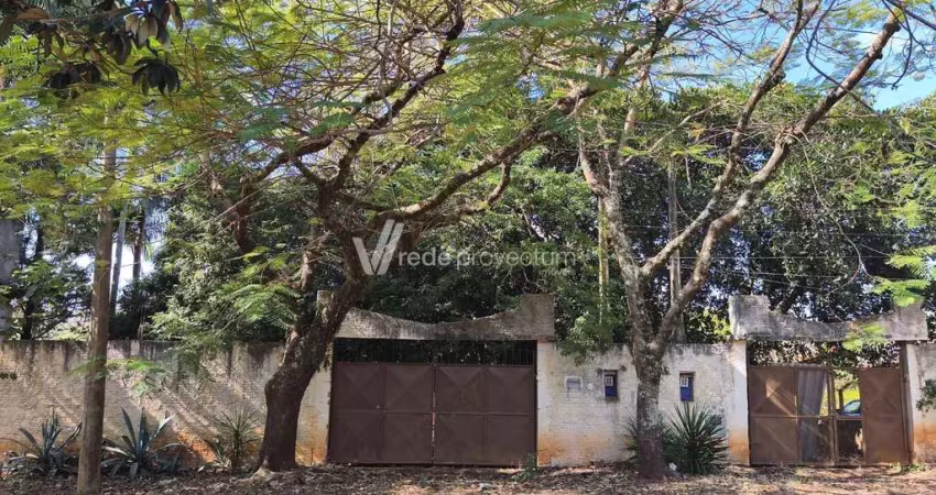 Terreno à venda na Rua Oswaldo Checchia, 665, Recanto dos Dourados, Campinas
