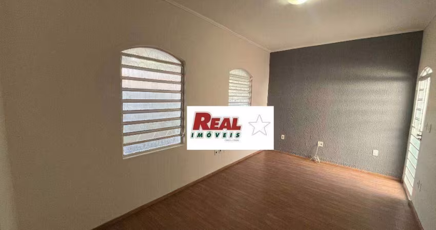 Casa com 3 dormitórios para alugar, 192 m² por R$ 2.000/mês - Planalto - Araçatuba/SP
