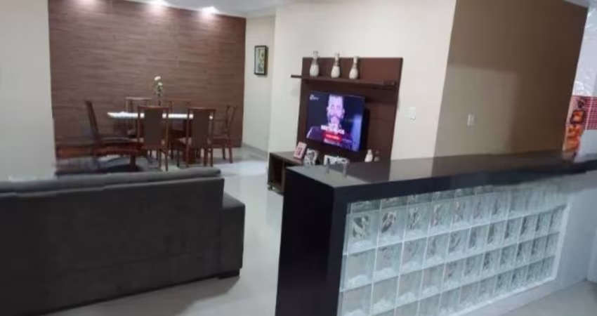 A&M IMOVEIS VENDE ESTA LINDA CASA EM CONDOMINIO FECHADO TOTAL SEGURANÇA
