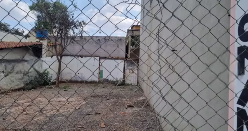 A&m imóveis vende excelente  lote comercial no centro de são sebastiãoo