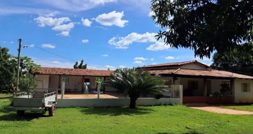 A&M IMOVEIS VENDE EXELENTE CHACARA EM PLANALTINA ESCRITURADA