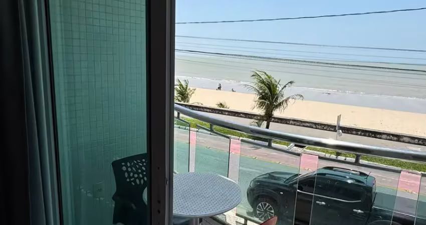 Flat a beira mar  completamente mobiliado para morar ou investir