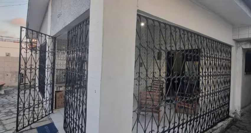 Casa à venda na principal do cristo excelente oportunidade