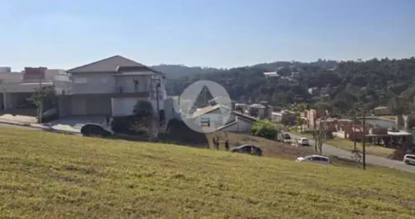 Lote em condomínio fechado com área de lazer em jarinu/sp