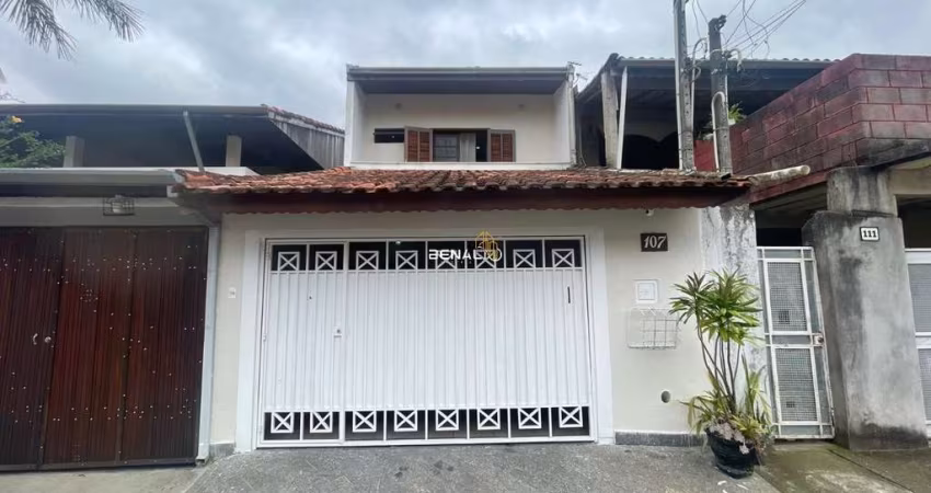 Casa com 3 quartos à venda na Rua Galdino Antônio Barbosa, 107, Cidade Jardim, Mogi das Cruzes