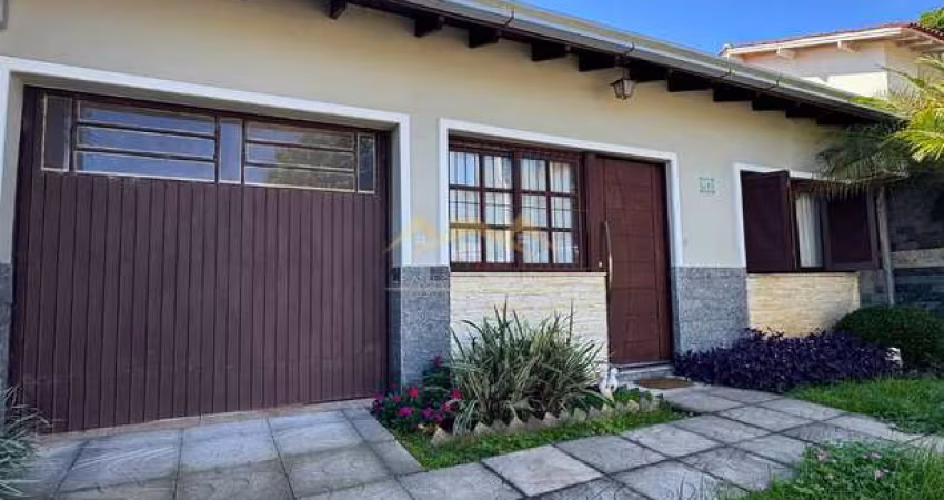 CASA SEMI MOBLIADA