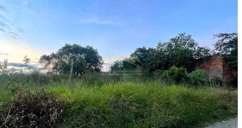 Terreno 10x30 na rua Uruguai