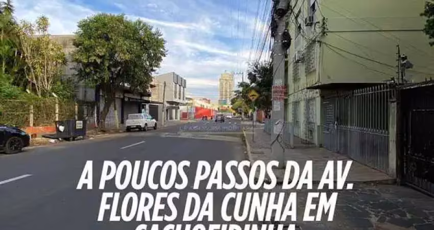 Apto com sacada ao lado do colégio ined e a poucos metros da avenida flores da cunha