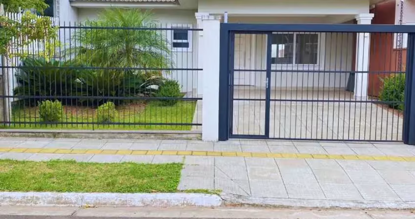 Casa 2 quartos com suíte e amplo pátio para por sua piscina