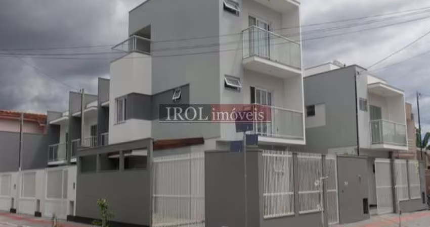 Casa Triplex em São João, Itajaí/SC