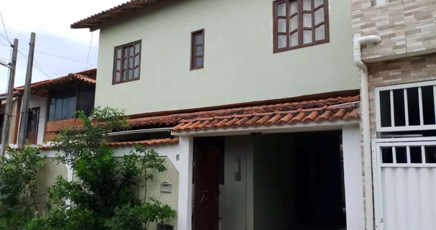 Casa Duplex para Venda em Cabo Frio, Unamar (Tamoios), 3 dormitórios, 3 suítes, 1 banheiro, 2 vagas