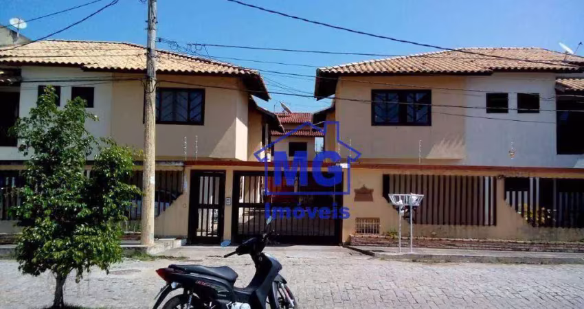 Casa em condomínio fechado com 3 quartos à venda no Sol e Mar, Macaé 