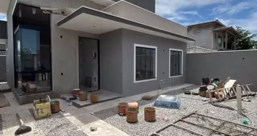 Atlântica imóveis tem excelente casa com 3 dormitórios para venda, r$ 480.000.00 - mar y lago - rio das ostras/rj