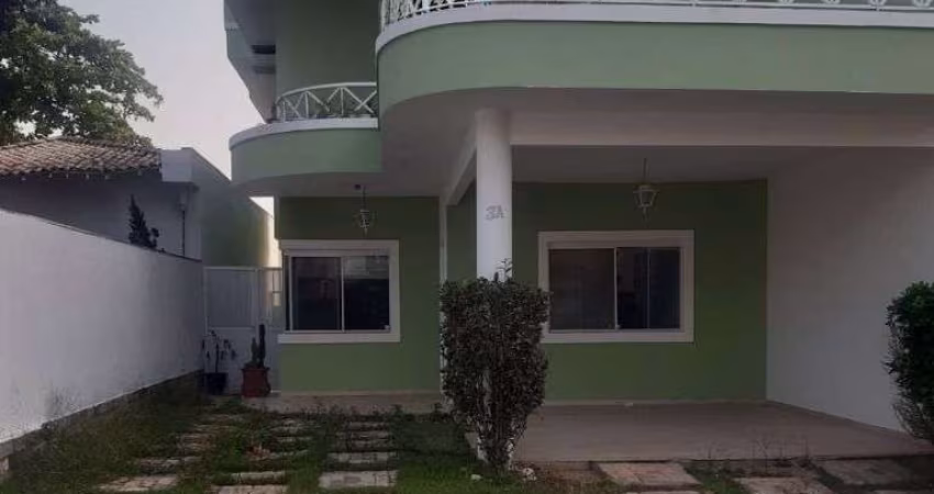 Atlântica Imóveis tem excelente casa com 4 dormitórios, 270 m² - Glória - Macaé/RJ