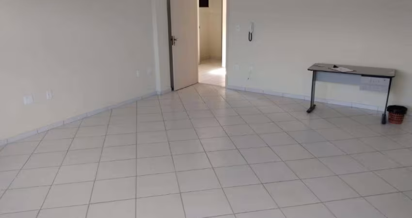 Sala para alugar, 37 m² por R$ 1.400/mês - Riviera Fluminense - Macaé/RJ