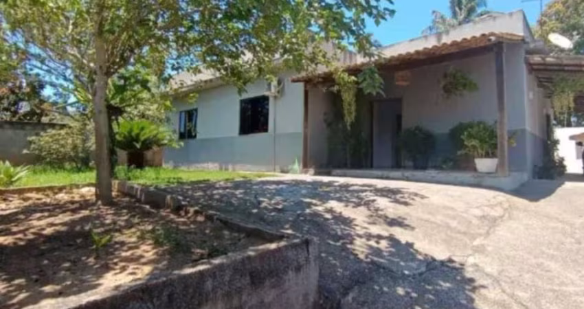 Casa com 2 dormitórios à venda, 200 m² por R$ 600.000,00 - Cantagalo - Rio das Ostras/RJ