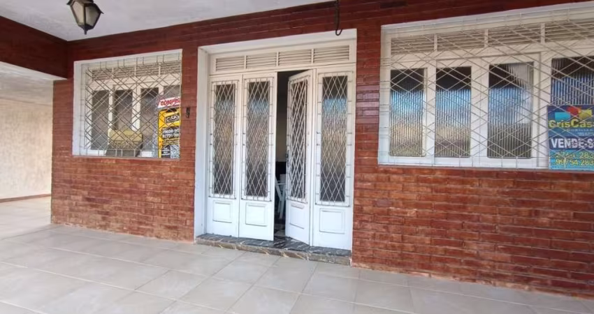 Casa com 4 dormitórios à venda, 205 m² por R$ 695.000,00 - Centro - Rio das Ostras/RJ