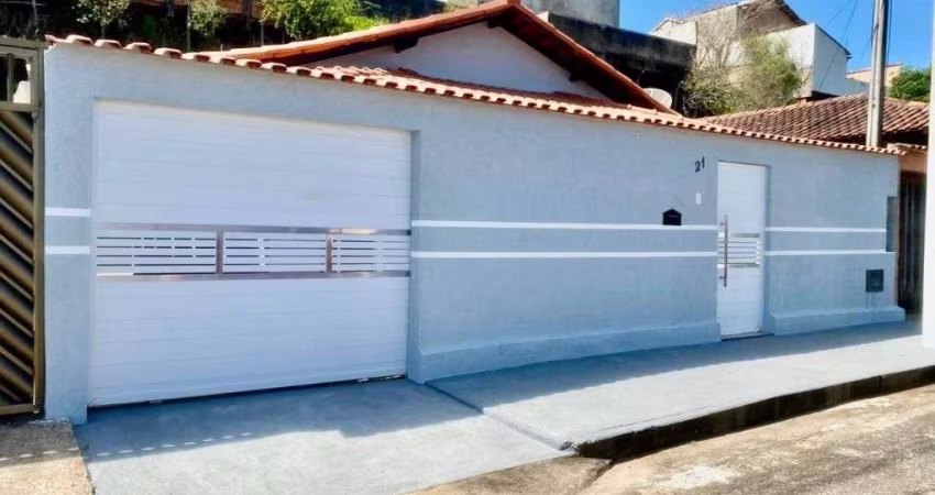 Casa com 2 dormitórios à venda, 90 m² por R$ 280.000,00 - Horto - Macaé/RJ