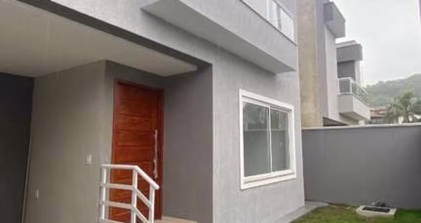 Casa com 3 dormitórios à venda, 120 m² por R$ 850.000,00 - Costazul - Rio das Ostras/RJ