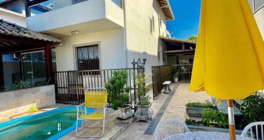 Casa à venda, 172 m² por R$ 650.000,00 - Jardim Mariléa - Rio das Ostras/RJ
