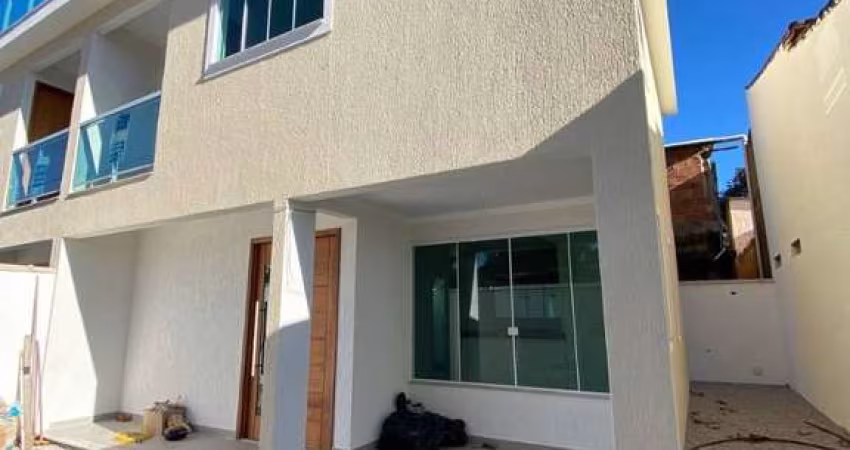 Casa com 3 dormitórios à venda, 116 m² por R$ 630.000,00 - Costazul - Rio das Ostras/RJ