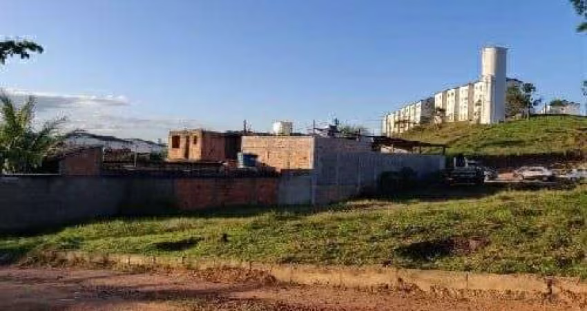 Terreno 480m² por R$ 120.000 em Macaé – Oportunidade para Construtores no Vale Verde
