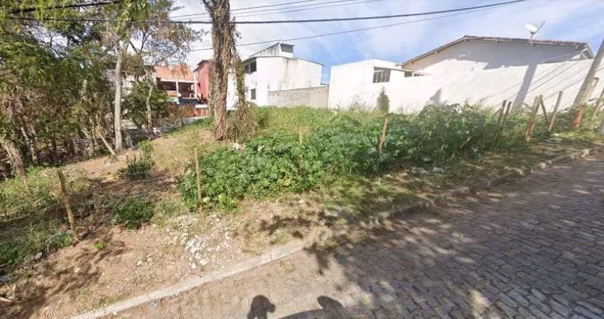 Terreno à venda, 600 m² por R$ 250.000,00 - Bela Vista - Macaé/RJ